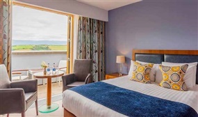Award-winning hotel with spectacular views of the Slieve Mish Mountains and Tralee Bay