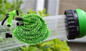 Expandable Garden Hoses with Spray Head and Optional Wall Bracket