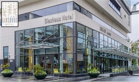 1 or 2 Nights B&B with a Evening Meal, Wine and a Late Checkout at the Glashaus Hotel, Dublin