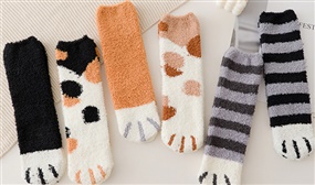 Women's Fluffy Cat Paw Socks