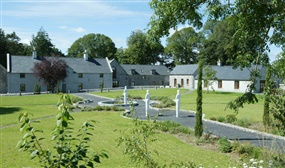 1 or 2 Night Luxury Self-Catering Stay for up to 6 people at Markree Home Farm Apartments, Sligo