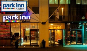 1 or 2 Nights B&B for 2 with Wine & more at the Park Inn by Radisson, Belfast