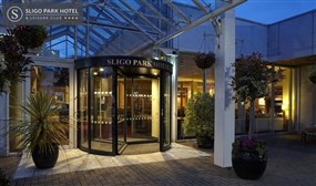 1 or 2 Night B&B Stay for 2 including a Bottle of Wine, Late Check Out & More at Sligo Park Hotel