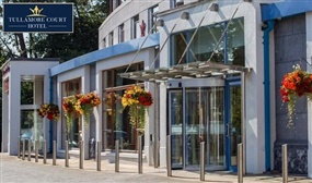 1 or 2 Nights Spring or Summer B&B with Dining Credit, Prosecco & More at the Tullamore Court Hotel