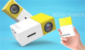 YG-300 Mini Home Theater Projector 