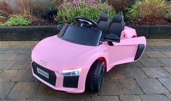 Licensed Audi R8 Spyder 12V Electric Ride On Car for 2-6 years old