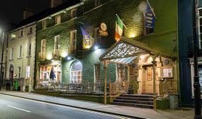 Charming hotel in the heart of medieval Kilkenny CityÂ with a Main Course & Late Checkout