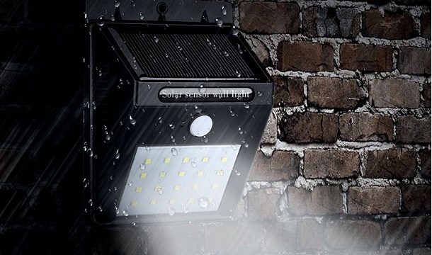 CLEARANCE SALE: Solar LED Security Light from €5.99 