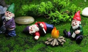 Mini Drunken Garden Gnomes Set