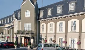 Cosy B&B stay in a perfect location to explore the Wild Atlantic Way with a Late Checkout & more