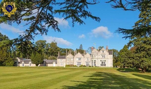 1 or 2 Night Luxurious Castle Stay for 2 in a Classic Room including Full Irish Breakfast at the magnificent and romantic Lough Rynn Castle, Co. Leitrim