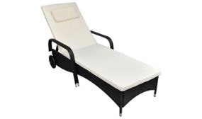 Rattan Sun Lounger in 2 Colours