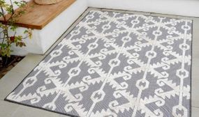 Grey Beige Textured Elegant Trellis Indoor Outdoor Rugs