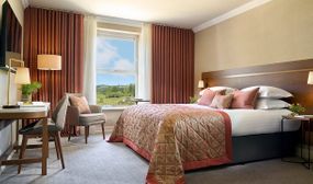 Luxury 4* Stay with a 2-Course Meal, Bottle of Wine, Late Checkout & More
